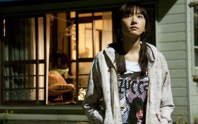 无法落户上海法院：公司赔偿5万元电子pg实习公司误缴社保致应届生(图2)