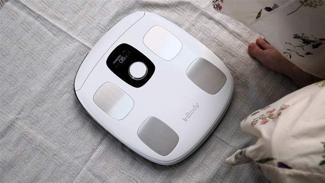 测：3频8电极+12项数据+97%准确率有点全面pg电子免费模拟器游戏InBody体脂秤H30评(图2)