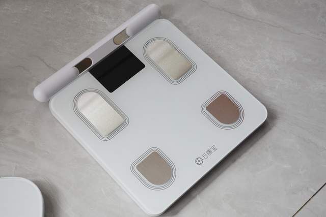 云康宝、华为、小米旗下三款热门机型横评pg电子模拟器八电极体脂秤哪款好用？(图5)